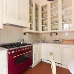 Rita Forte dei Marmi