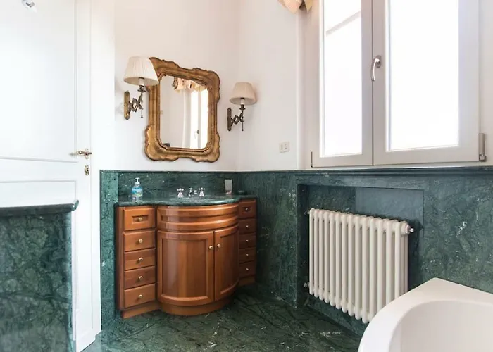 Rita Villa Forte dei Marmi