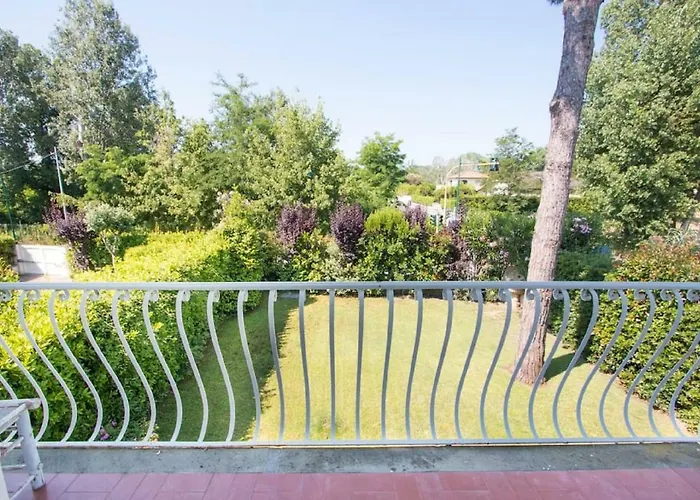 Rita Villa Forte dei Marmi