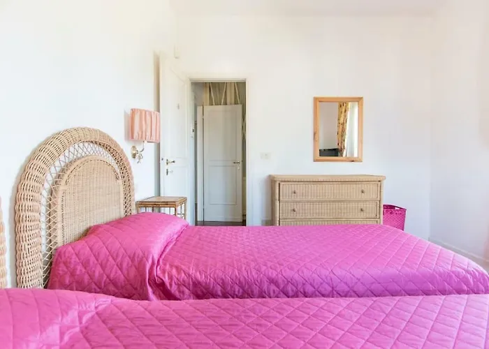 Rita * פורטה דיי מארמי